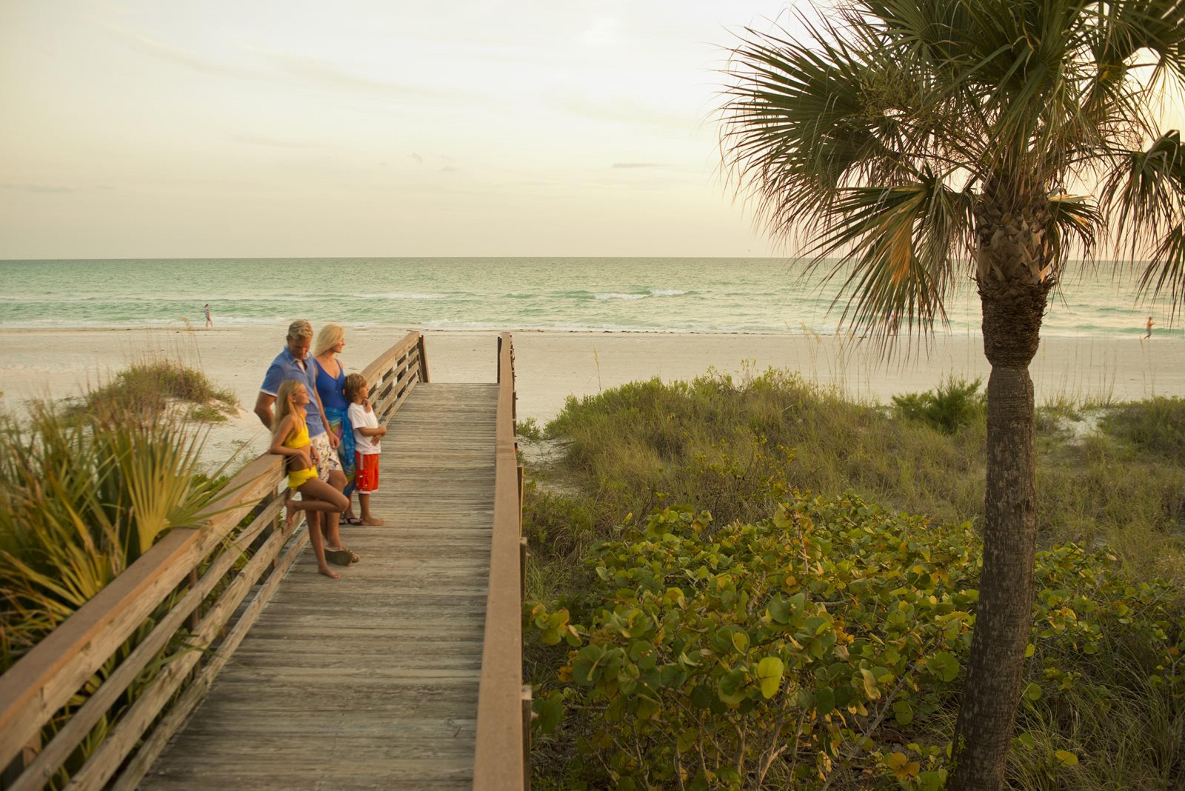 Resort At Longboat Key Club Exterior photo